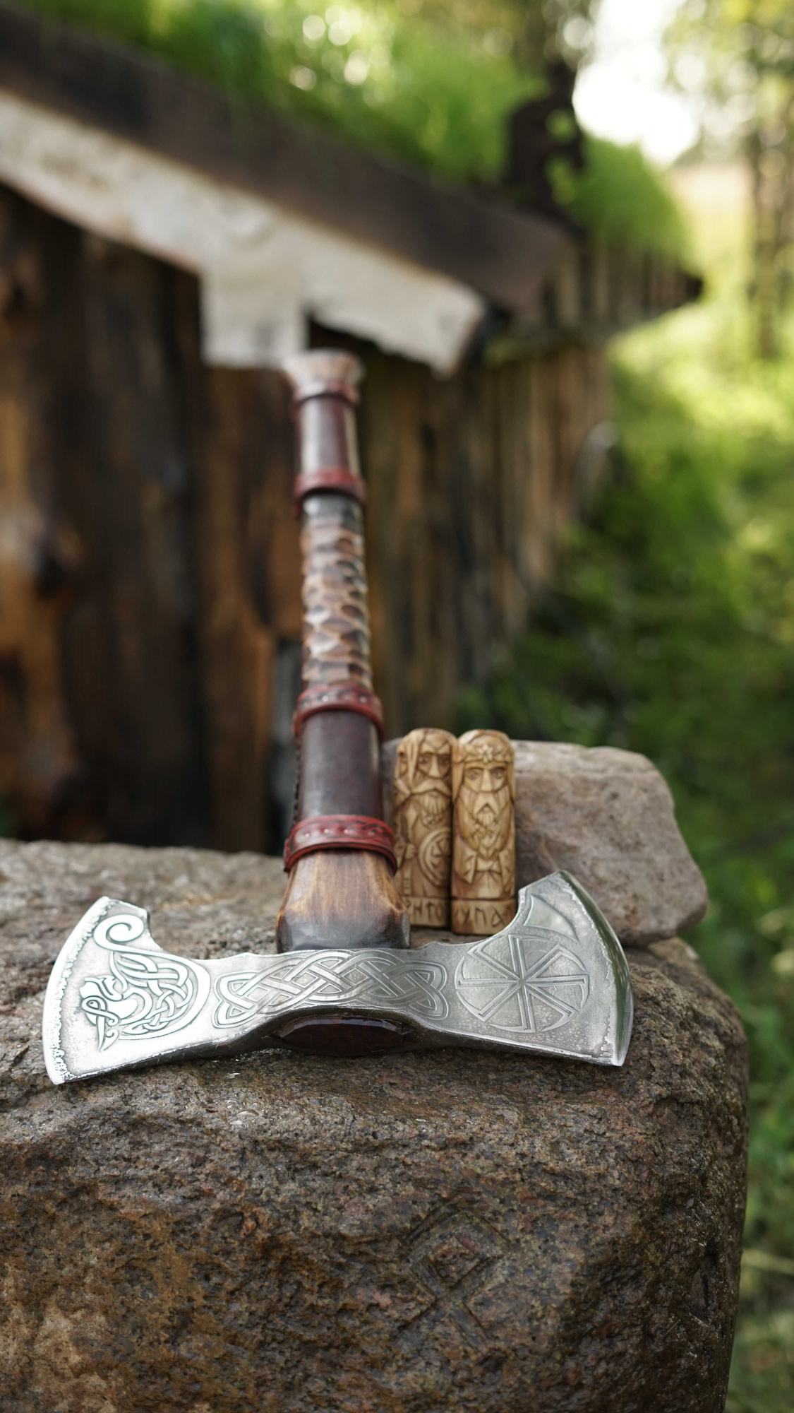Секира "Волки солнца"
